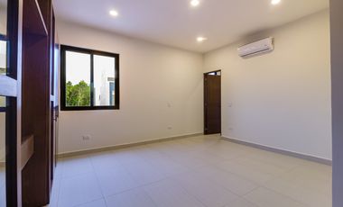 Casa en Venta en Río, Av. Huayacán, Cancún