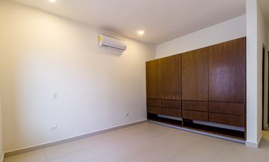 Casa en Venta en Río, Av. Huayacán, Cancún