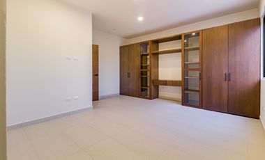 Casa en Venta en Río, Av. Huayacán, Cancún