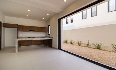 Casa en Venta en Río, Av. Huayacán, Cancún