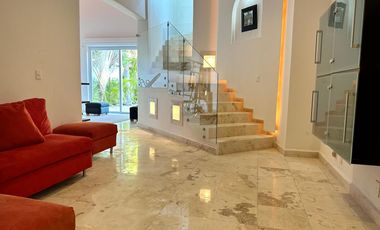 Casa frente a la Laguna en Pok Ta Pok, Cancún