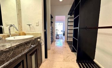 Casa frente a la Laguna en Pok Ta Pok, Cancún