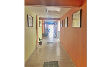 VENDO CASA/HOTEL CON 18 HABITACIONES POR LA 13