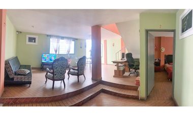 VENDO CASA/HOTEL CON 18 HABITACIONES POR LA 13