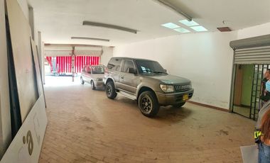 VENDO CASA/HOTEL CON 18 HABITACIONES POR LA 13