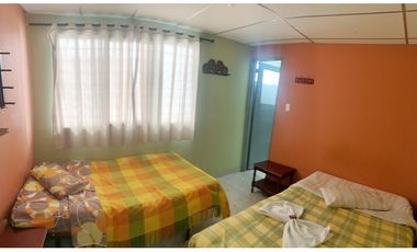 VENDO CASA/HOTEL CON 18 HABITACIONES POR LA 13