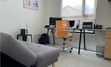 Arriendo casa de dos niveles en Cajica en Conjunto Cerrado.