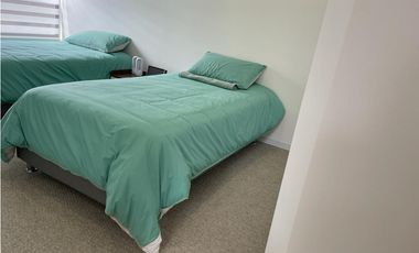 Arriendo casa de dos niveles en Cajica en Conjunto Cerrado.