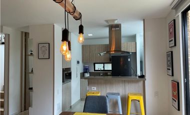 Arriendo casa de dos niveles en Cajica en Conjunto Cerrado.