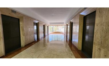 ARRIENDO OFICINA   710M2 TORRE EMPRESARIAL  OBRA GRIS CHICO
