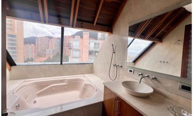 Chapinero Alto Apartamento Super Iluminado Piso 5