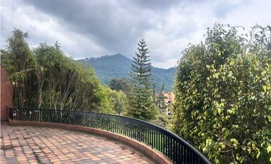 Santa Barbara Alta Hermoso e Iluminado Apartamento con Terraza