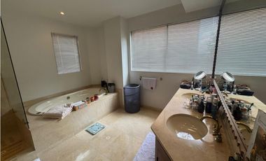 Santa Barbara Alta Hermoso e Iluminado Apartamento con Terraza