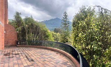 Santa Barbara Alta Hermoso e Iluminado Apartamento con Terraza