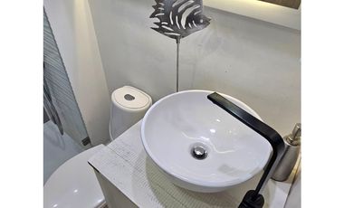 Apartamento remodelado en venta en El Poblado - Transversal Inferior