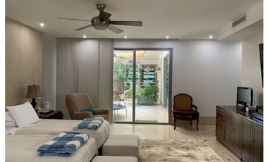 Apartamento con vista Frontal a Playa Salguero - 005R