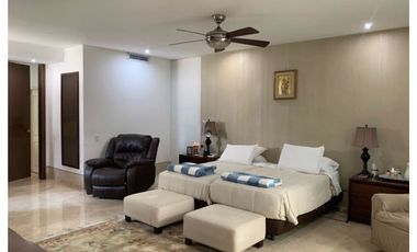 Apartamento con vista Frontal a Playa Salguero - 005R