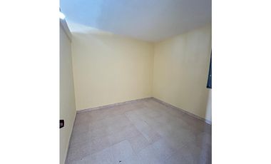 SE ARRIENDA CASA PRIMER  PISO BARRIO BOSQUES DE MARACAIBO TULU