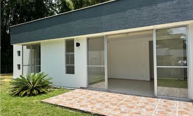 Se Arrienda casa campestre en el caimo Armenia