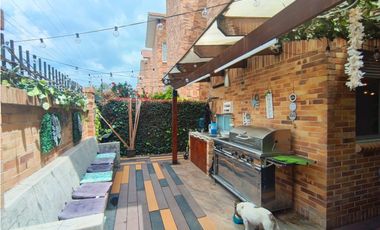 ACSI 1395.A  Casa En Arriendo Conjunto Pinares, Chía