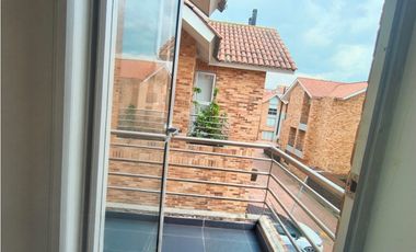 ACSI 1395.A  Casa En Arriendo Conjunto Pinares, Chía