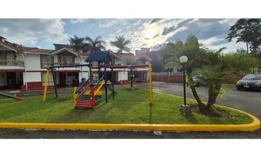 CASA EN VENTA EN CONJUNTO CERRADO NORTE DE ARMENIA QUINDO