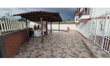 CASA EN VENTA EN CONJUNTO CERRADO NORTE DE ARMENIA QUINDO