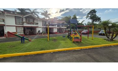 CASA EN VENTA EN CONJUNTO CERRADO NORTE DE ARMENIA QUINDO