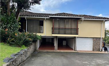 Casa en Arriendo Loma del Chocho Envigado