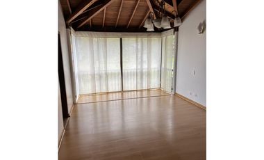 Casa en Arriendo Loma del Chocho Envigado