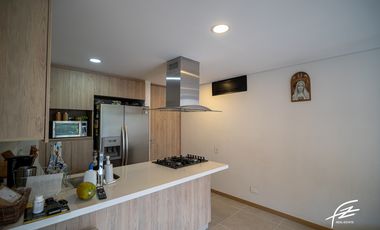 APARTAMENTO EN VENTA EN EL POBLADO, MEDELLN