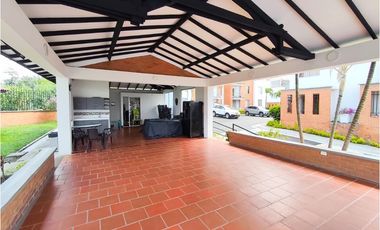 Oportunidad en Belmonte: Casa en conjunto cerrado