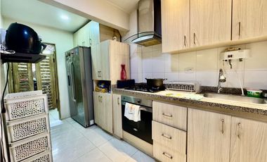 SE VENDE CASA EN JARDIN