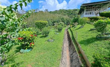 VENTA CASA RO GATÚN COLÓN AMPLIO TERRENO VV