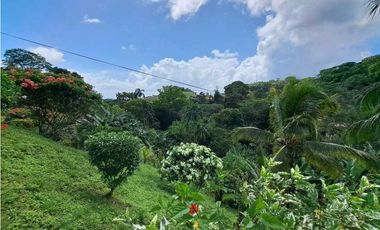 VENTA CASA RO GATÚN COLÓN AMPLIO TERRENO VV