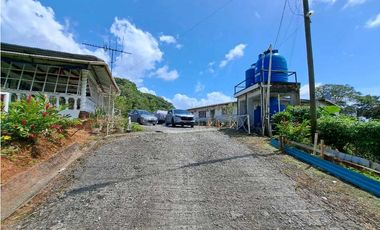 VENTA CASA RO GATÚN COLÓN AMPLIO TERRENO VV