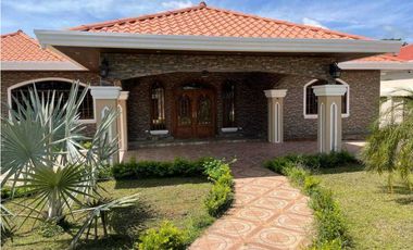 VENTA DE CASA DE 3 HABITACIONES EN AGUADULCE CON PANELES SOLARES