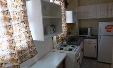 ALQUILER PARA ESTUDIANTES. DOS AMBIENTES CONTRAFRENTE MUY LUMINOSO