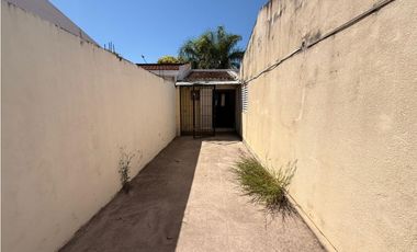 Venta Casa A Renovar 3 Dormitorios Con Patio Zona La Toma