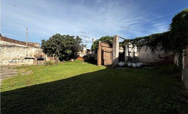 SE VENDE CASA CENTRICA EN ALMAFUERTE - 2 DORM