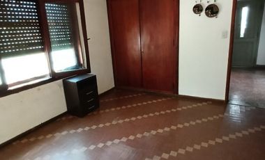 Departamento Tipo Casa en alquiler en Villa Dominico