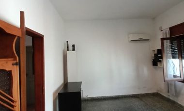 Departamento Tipo Casa en alquiler en Villa Dominico