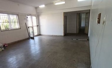 Se vende casa interna en Juan del Campillo 3149