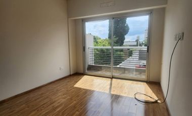 Departamento en venta en Remedios de Escalada Oeste