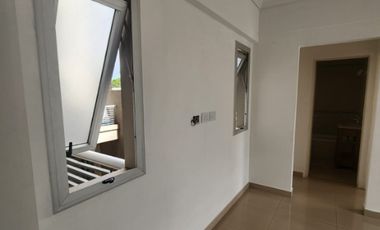 Departamento en venta en Remedios de Escalada Oeste