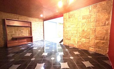 PUERTAS DE PEÑAFLOR