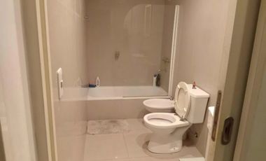 VENTA DEPARTAMENTO DE 2 AMBIENTES CON COCHERA CUBIERTA Y BALCON EN RAMOS MEJIA