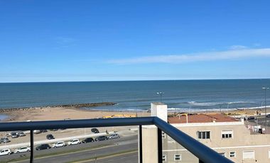 ALQUILER ANUAL departamento 2 ambientes con cochera doble frente al mar