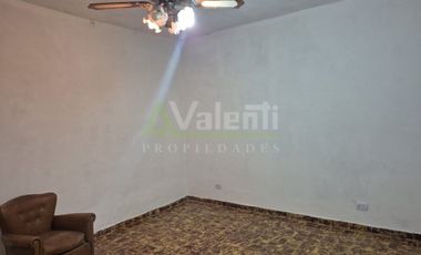 Casa en alquiler en Villa Udaondo