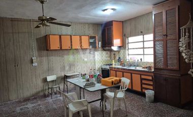 Casa en alquiler en Villa Udaondo